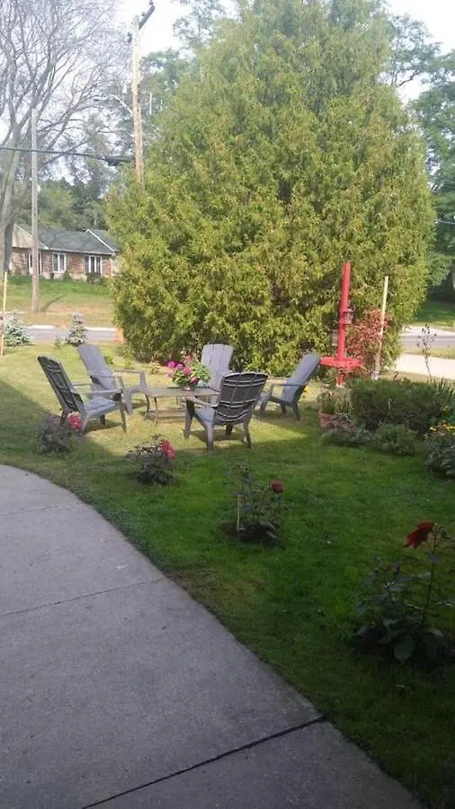 Luxury Suites At Military Trail Toronto Homestay