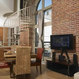 https://loft-au-coeur-du-vieux-quebec.hotelsquebeccity.net