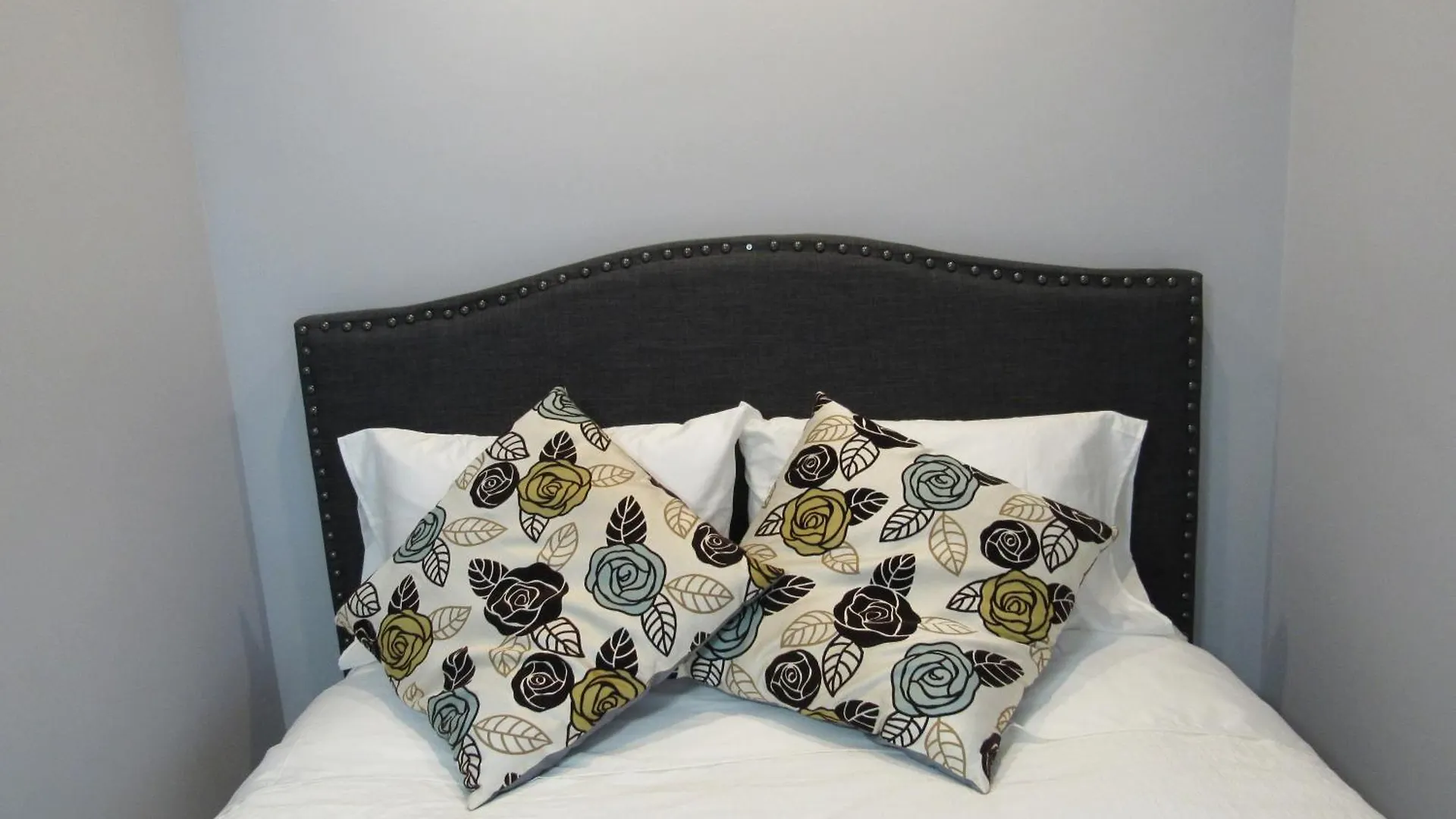 Luxury Suites At Military Trail Toronto Homestay