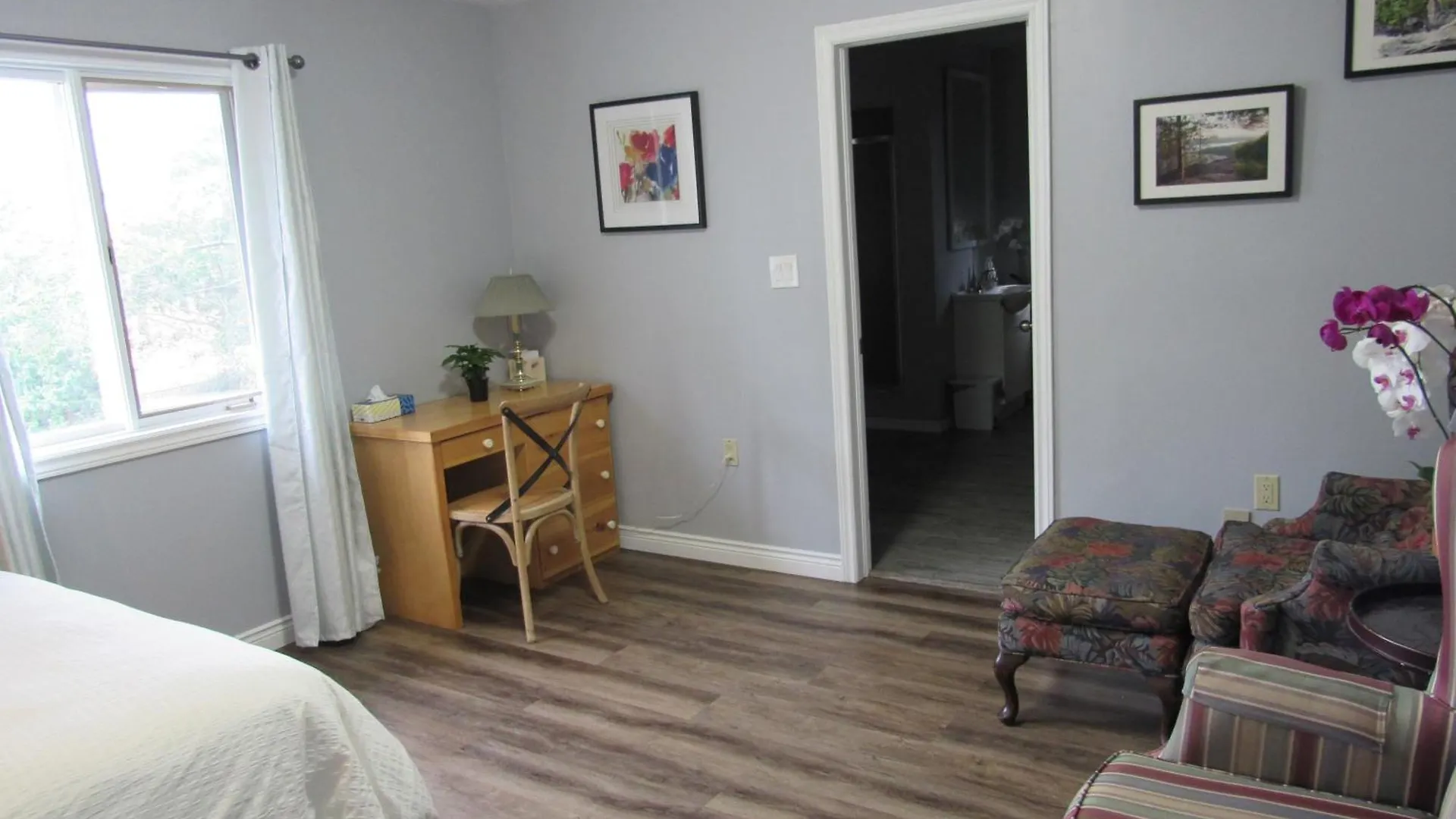 Homestay Luxury Suites At Military Trail Toronto