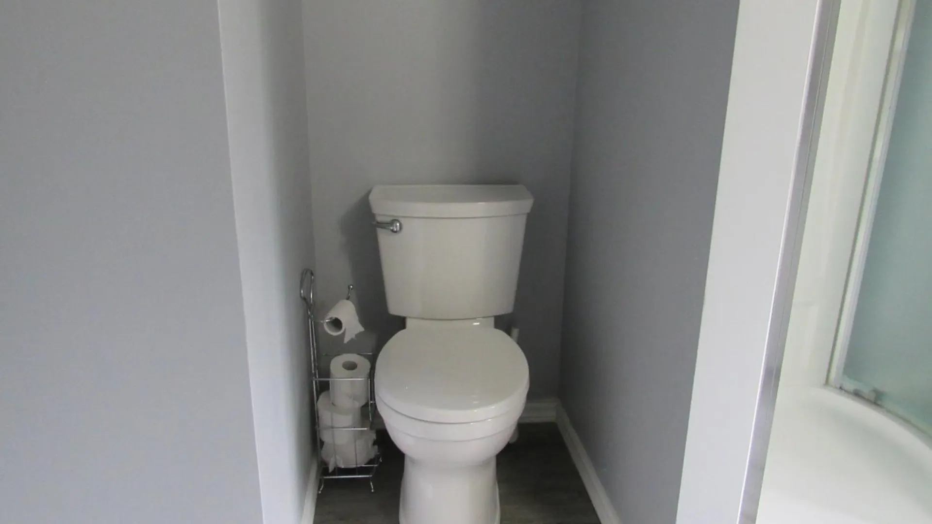 Homestay Luxury Suites At Military Trail Toronto