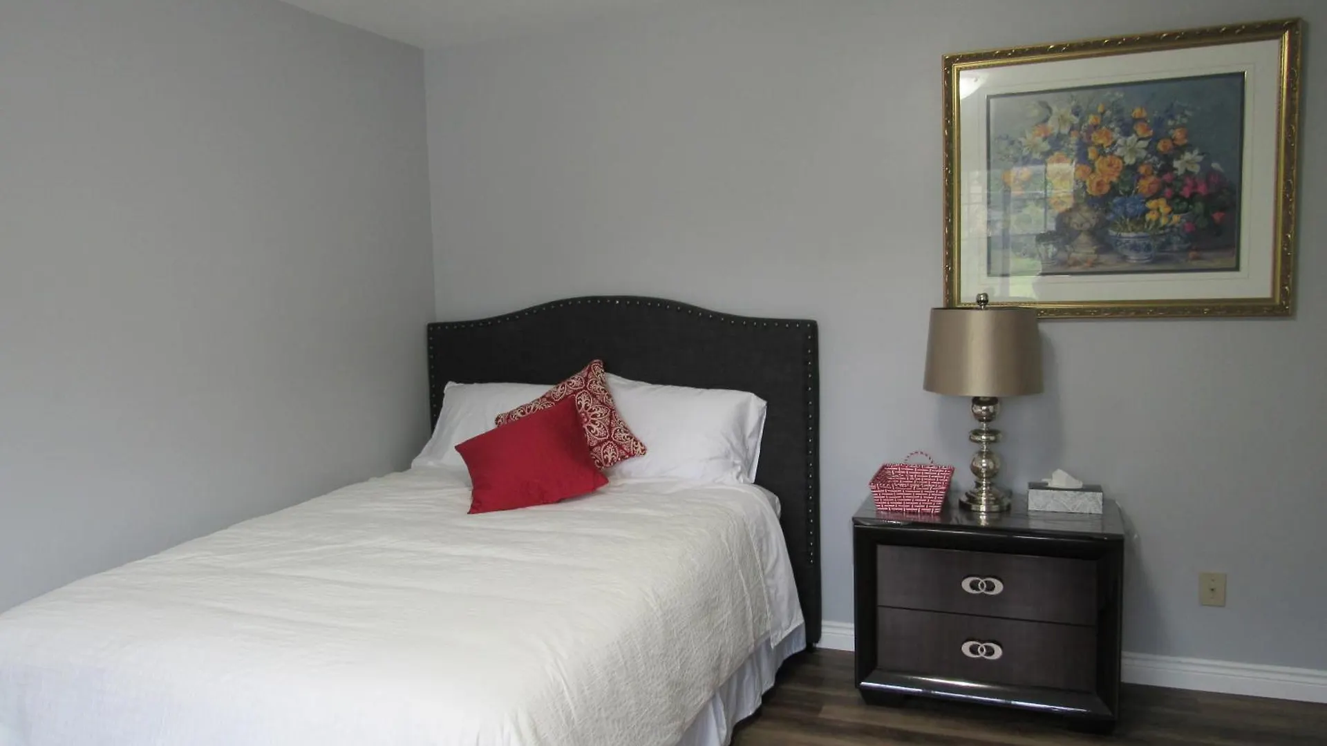 Luxury Suites At Military Trail Toronto 0*,  Canada